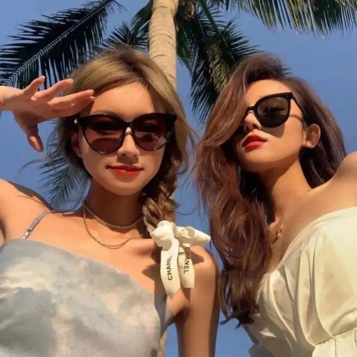 白痴之日 海报